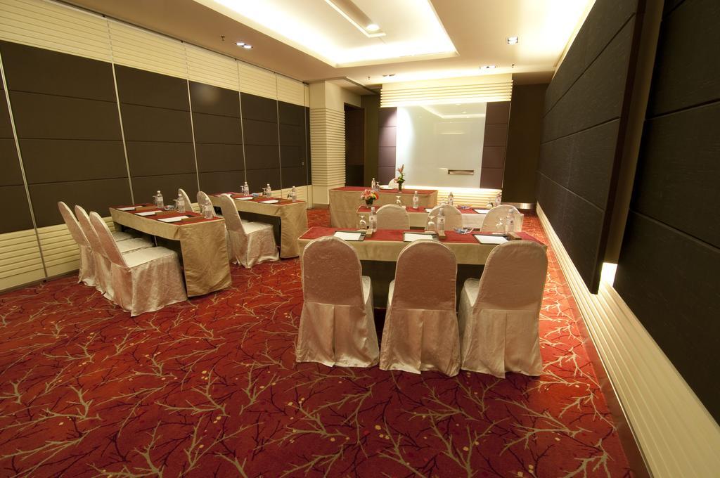 Swiss-Garden Hotel Bukit Bintang Kuala Lumpur Exterior foto