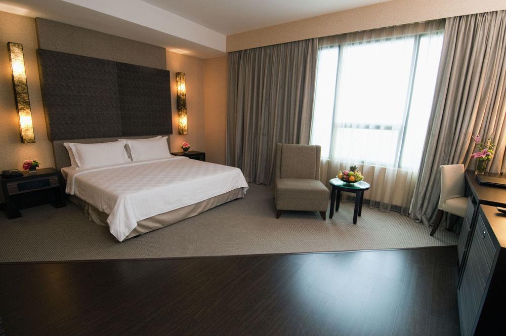 Swiss-Garden Hotel Bukit Bintang Kuala Lumpur Exterior foto
